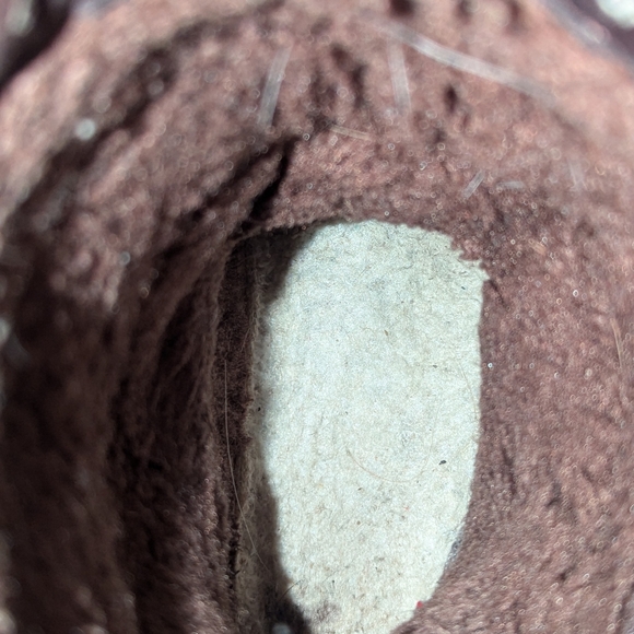 Manitobah Mukluks Waterproof Snowy Owlet, Size 9 - Picture 9 of 11